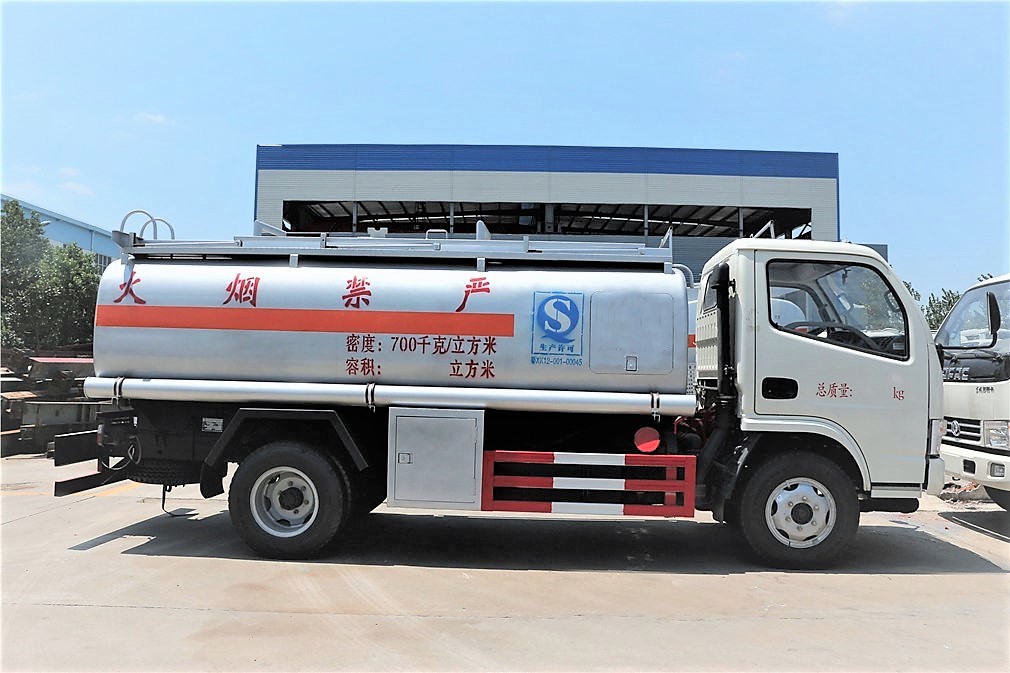 5方東風(fēng)小多利卡加油車 5方東風(fēng)小多利卡加油車