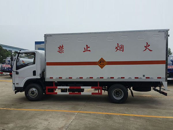 陜汽5米1(3.3噸)爆破器材車 陜汽5米1(3.3噸)爆破器材車