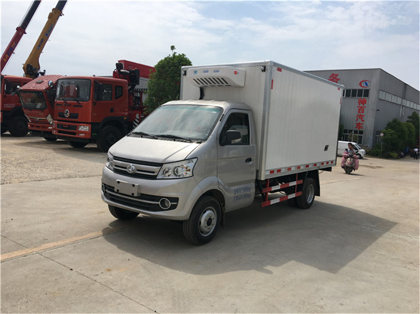 長(zhǎng)安跨越王后雙輪 3.35米冷藏車 長(zhǎng)安跨越王后雙輪 3.35米冷藏車